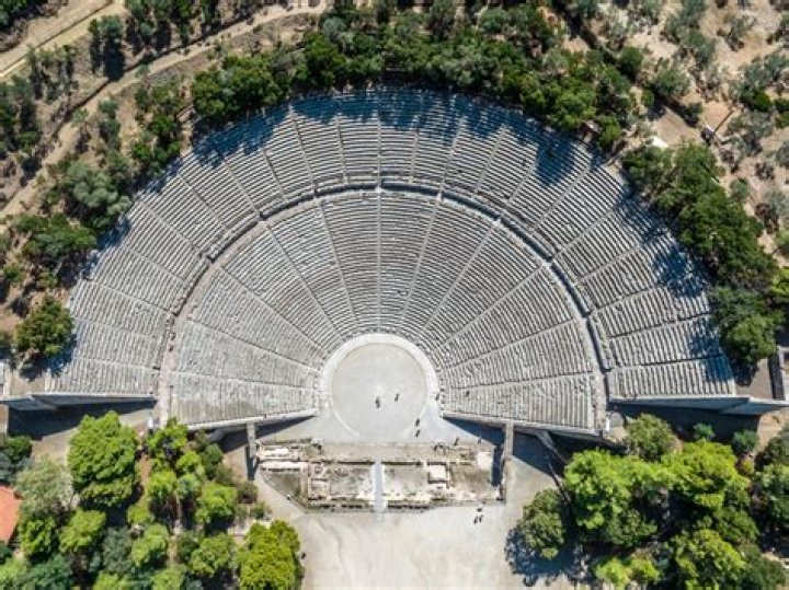 How can you describe the Greek Theater Epidaurus?