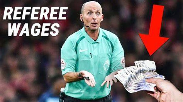 How much does soccer referees make?