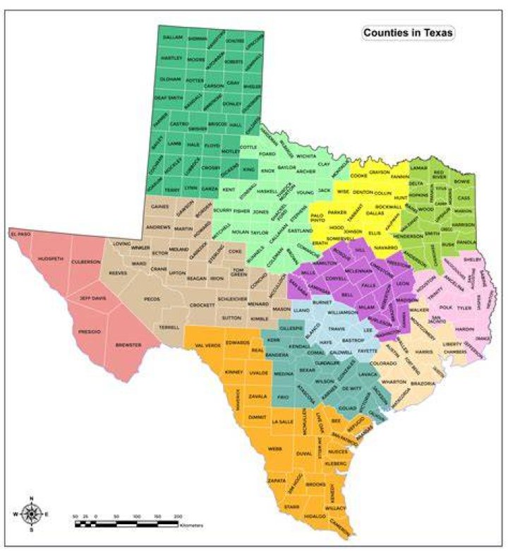 What county is Anahuac tx in?
