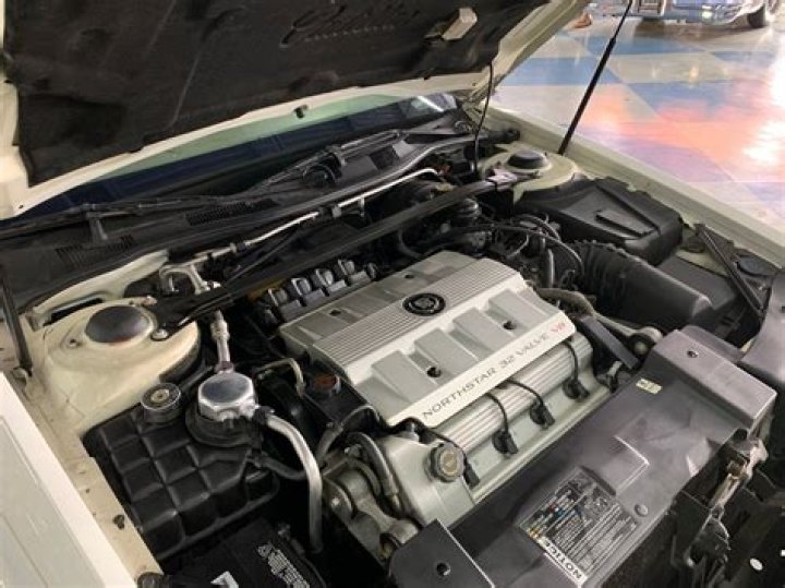 What engine was in the 1995 Cadillac Eldorado?