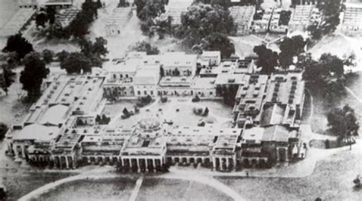 When did IIT Roorkee started?