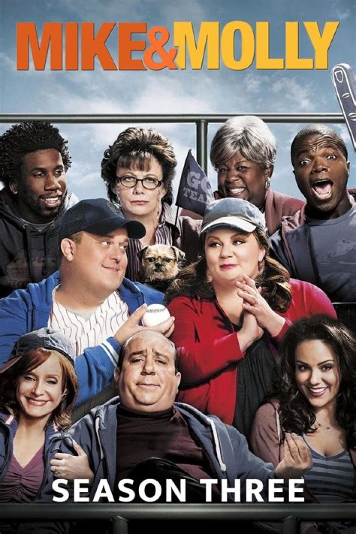 Where can I watch Mike & Molly Season 3?