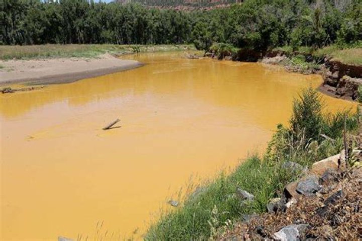 Who was responsible for the 2015 Gold King Mine waste water spill?